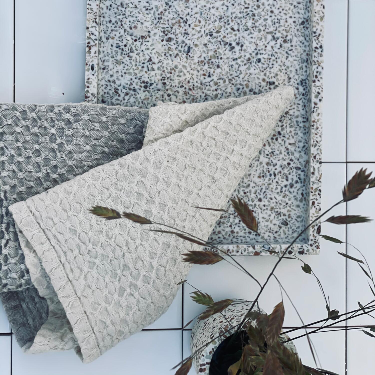 Terrazzo firkantet bakke - natural